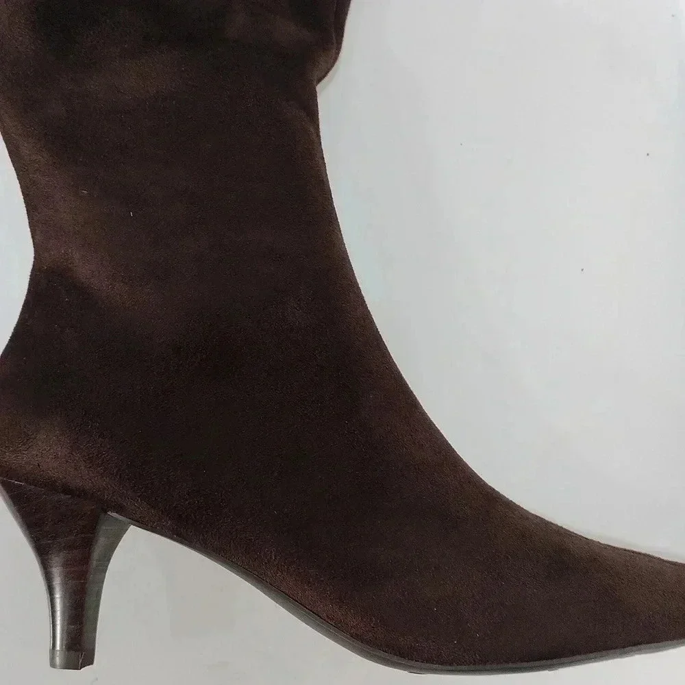 Memory foam Women's boots size 8.5 Brown